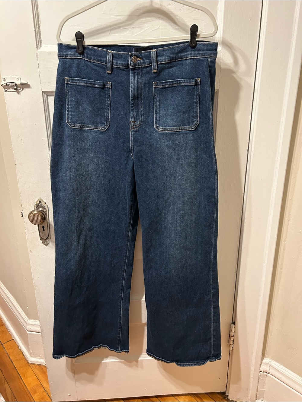 7 for all mankind ultra high rise Jo Greenwich with patch pockets size 33